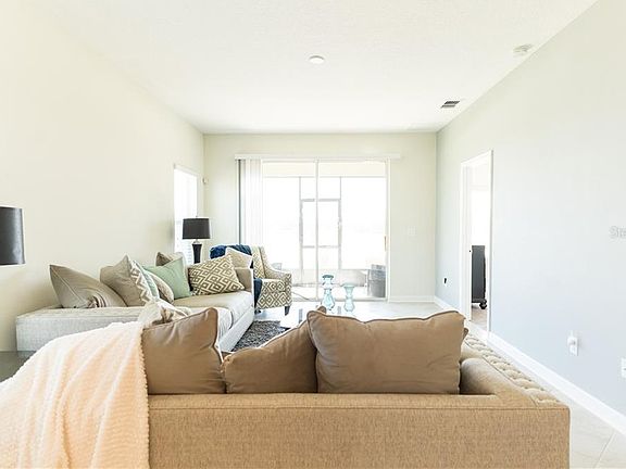 3rd image of 3538 Belland Cir