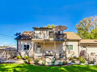 151 North Ave APT 2, Wauconda, IL