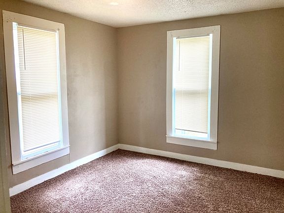 5th image of 214 W South St