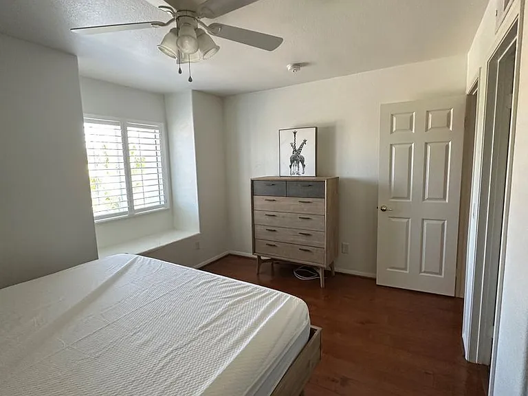2941 Avenida Castana — Photo 18