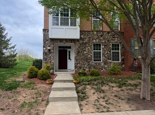 23423 Berkeley Meadows Dr, Ashburn, VA 20148