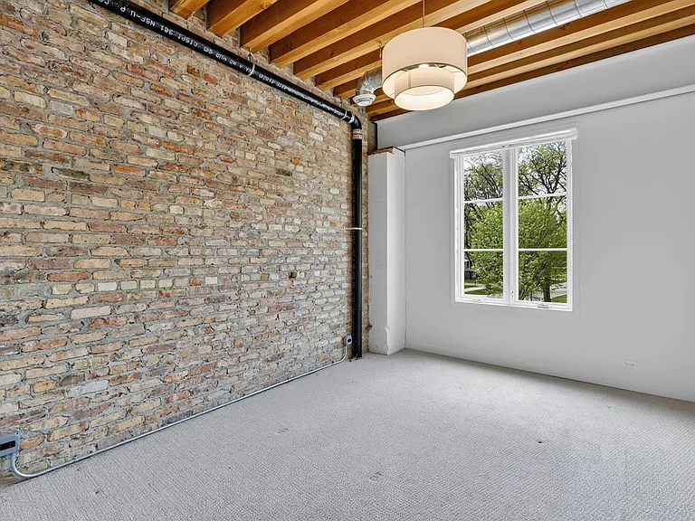 1401 N Western Ave — Photo 48