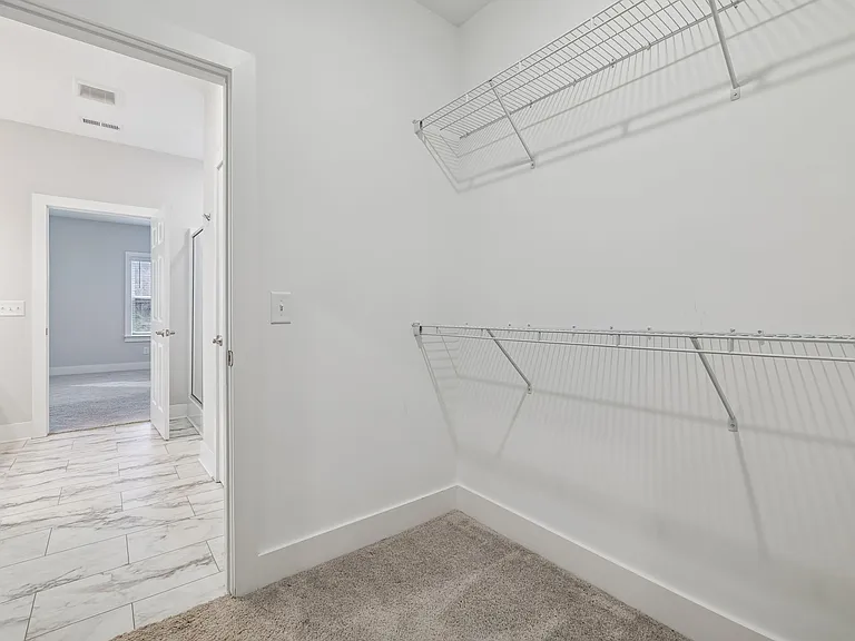 428 Triple Crown Cir — Photo 14