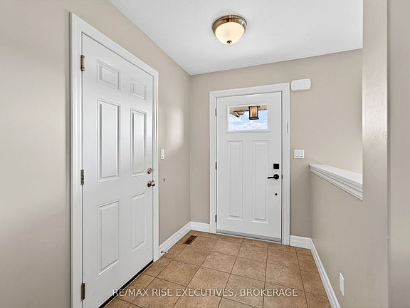 3rd image of 44 Tessa Blvd