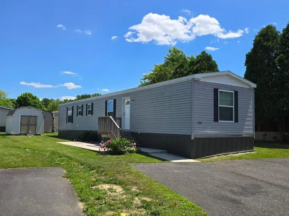 230 Eisenhower Ave, Williamstown, NJ 08094
