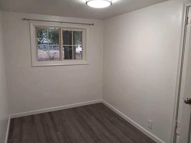 1608 Main St — Photo 12