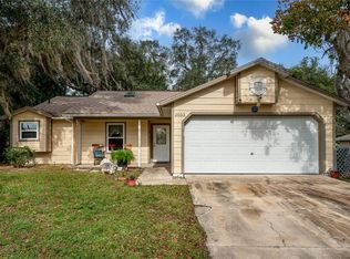 2033 Brewster Dr, Deltona, FL 32738