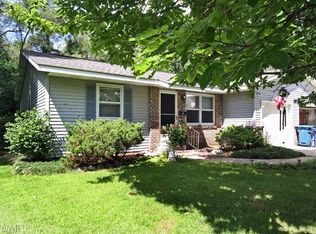 614 W George Ct, Paw Paw, MI 49079