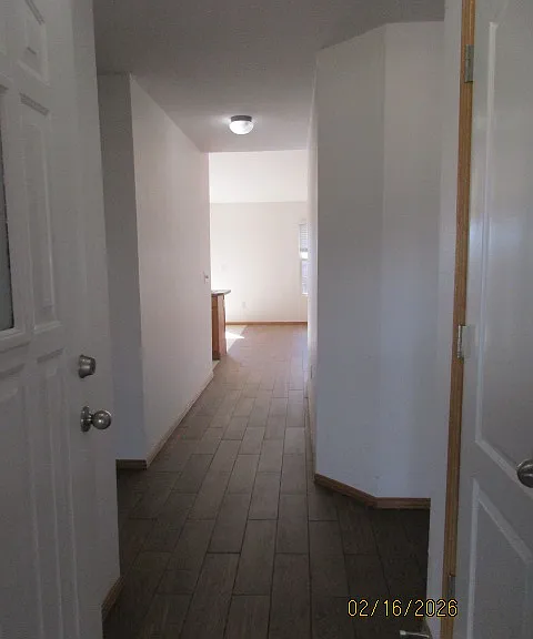 2306 W Oak Park Pl #B — Photo 2
