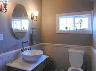 4655 SE 51st St, Lincoln City, OR