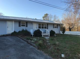 221 Hughes Ave NW #B, Cleveland, TN 37312