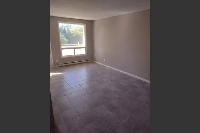 634 Connaught Ave #204 — Photo 3