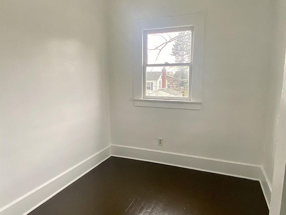 4th image of 2227 Cordova Ave #2227