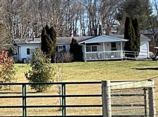 13768 Douglas Ln NW, Centerburg, OH 43011