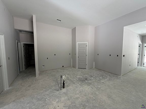 3rd image of 127 Alpine Dr