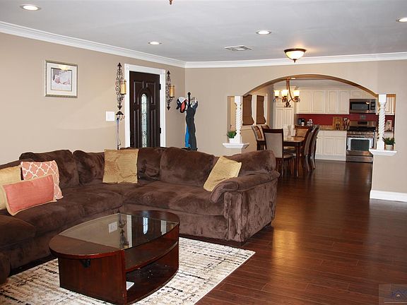 2nd image of 163 Santiny Ln