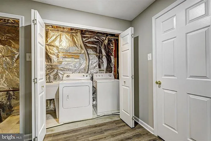 9306 Vanguard Ct — Photo 15