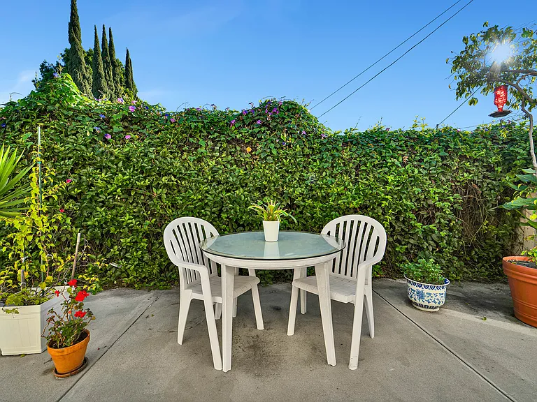 4320 Mammoth Ave #209 — Photo 30