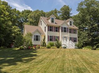 6 Dalton Ln, Hampton, NH 03842