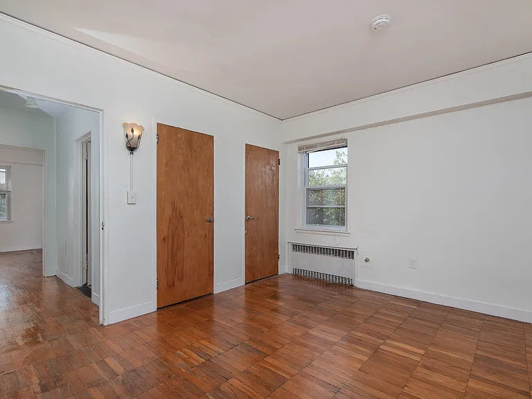 232 Farmington Ave #E9 — Photo 5
