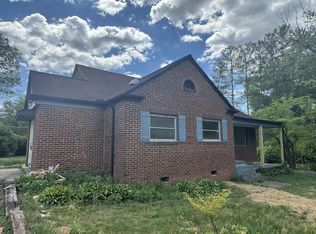 1203 Hibriten Dr SE, Lenoir, NC 28645