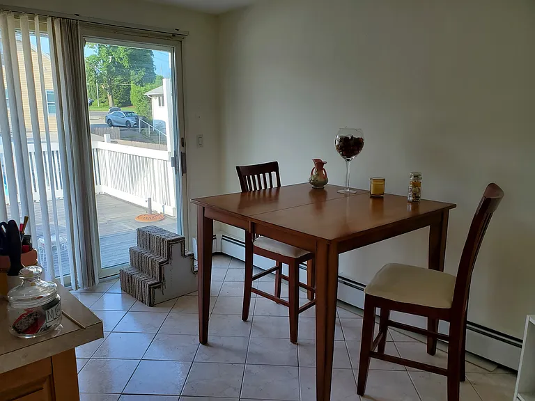 DINNING ROOM