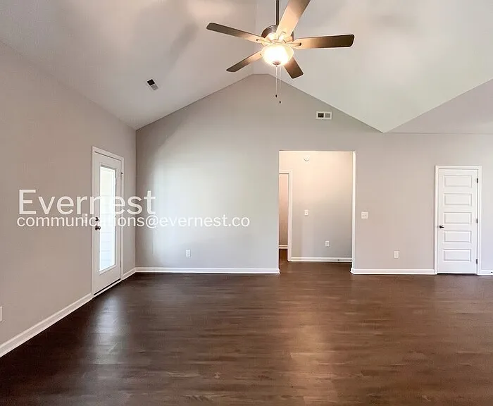 1046 Echo Ridge Rd — Photo 8
