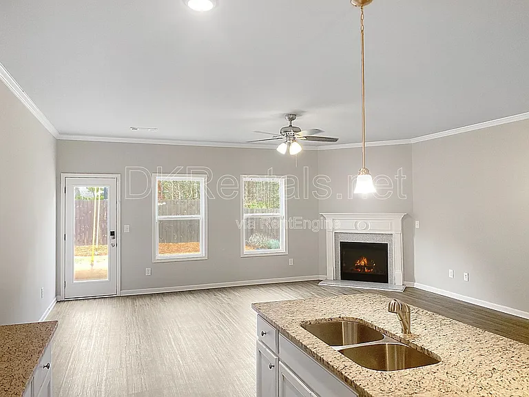 5108 Fox Den Rd — Photo 6