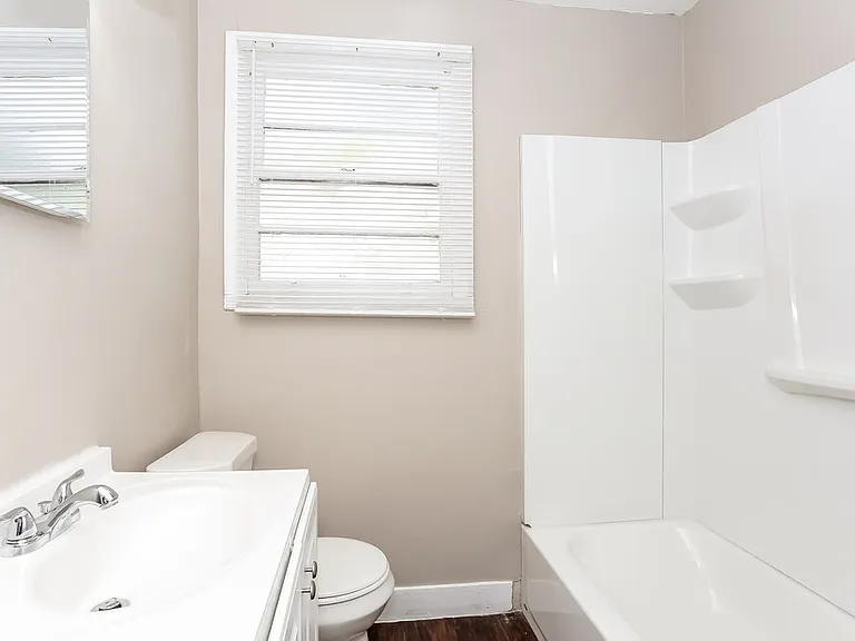 3037 Columbus Ave — Photo 15