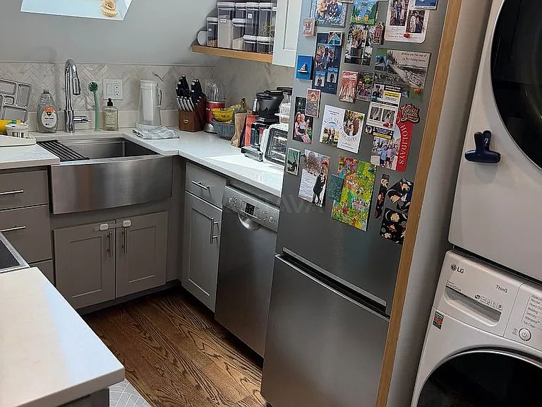 1st image of 37 Spencer Ave #2
