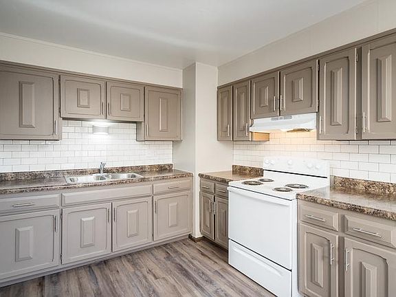 3rd image of 3319 Sun Valley Ter APT 5