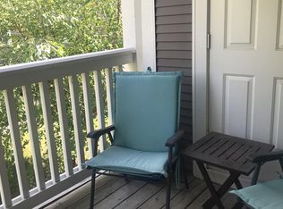 1780 Winterfield Dr APT 16, Aurora, IL 60504