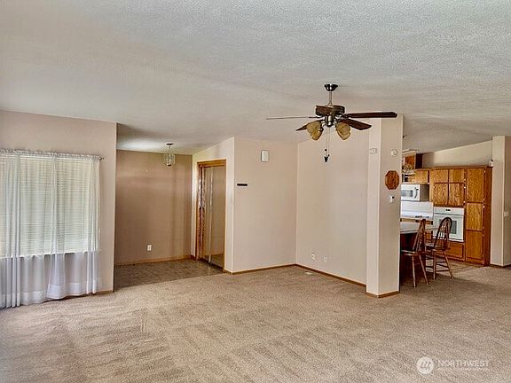 3rd image of 2240 W Broadway Avenue #220