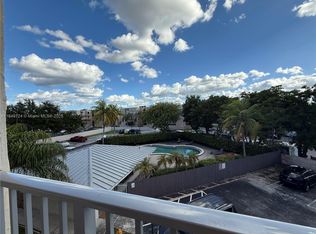 Berkeley, Miami, FL 33176