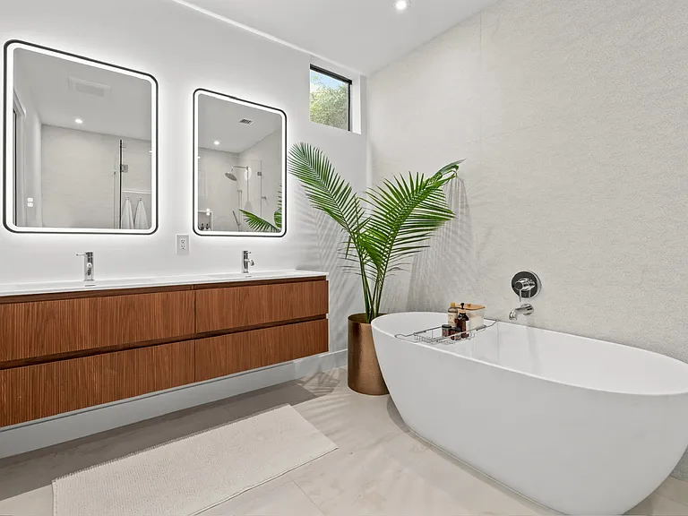 3253 Percival Ave — Photo 13
