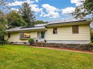 75 Long Hill Rd, Clinton, CT 06413