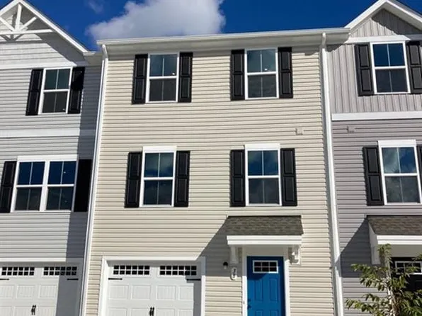 38 Clara Ct, Suffolk, VA 23434