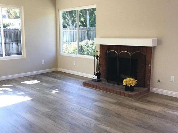 4th image of 5857 Lake Lindero Dr