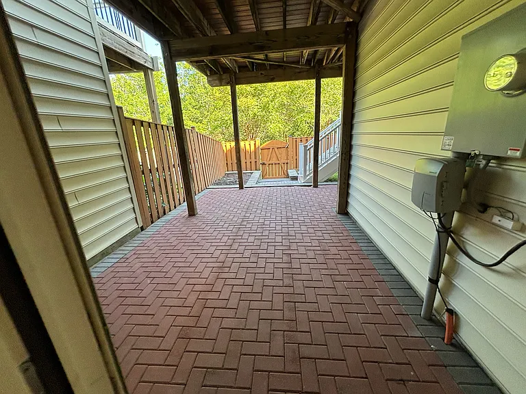 25570 Creekmore Ter — Photo 17