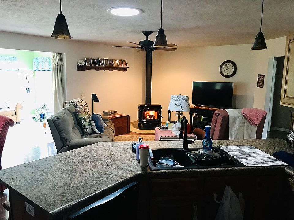 Great Room, Sun Room to Left