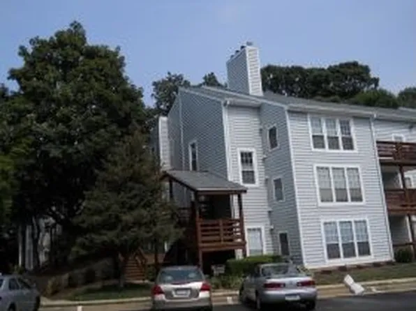 10176 Oakton Terrace Rd, Oakton, VA 22124