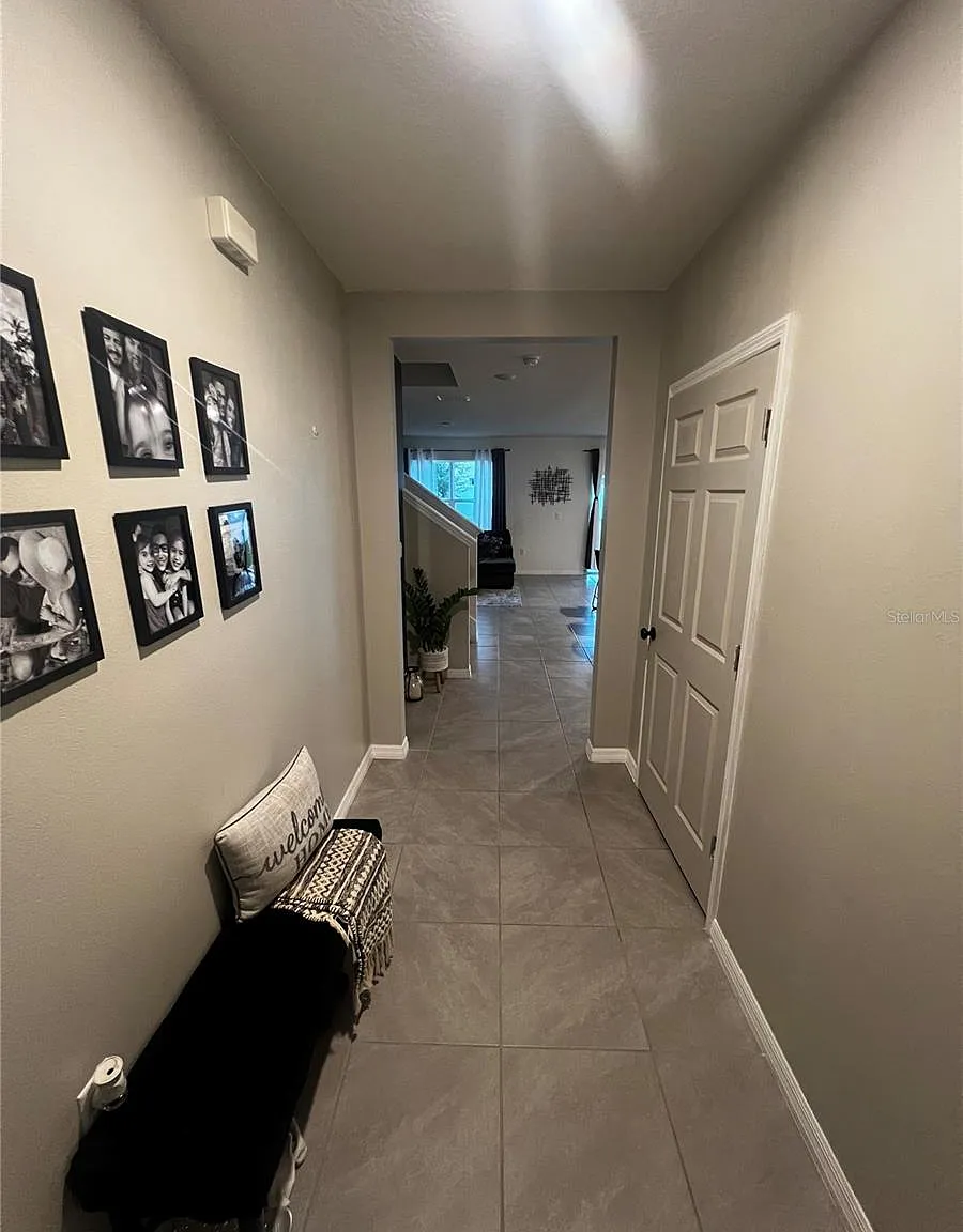 5 bed, 2609 sqft, $2,500 — Photo 3