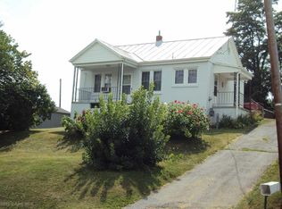 1800 Orchard Ln, Staunton, VA 24401