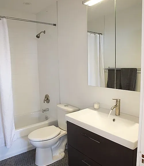 19 Meadowlands Dr W — Photo 8
