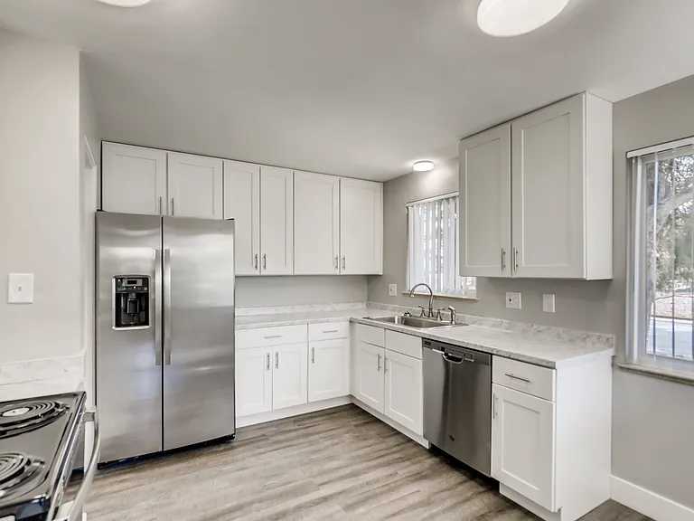 3214 N Ivy St — Photo 8