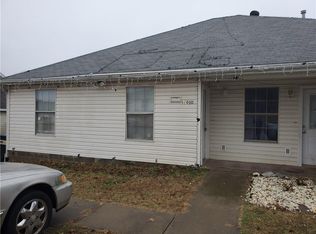 1480 Pioneer St UNIT A, Springdale, AR 72764