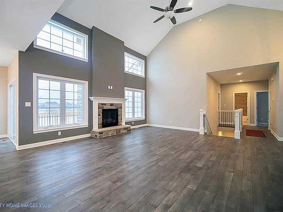 4th image of 9427 W 97th Pl