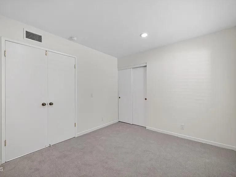 1502 Briarglen Ave — Photo 36