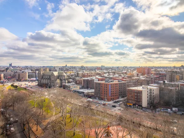 1 Fordham Hill Oval image 9 of 14