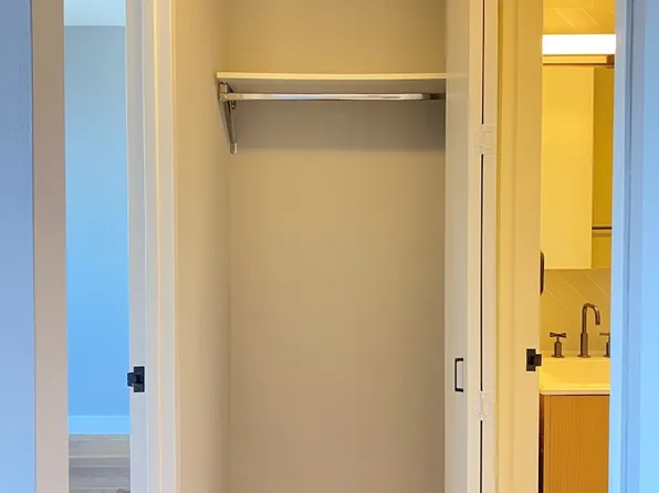 560 West 43rd Street image 6 of 21